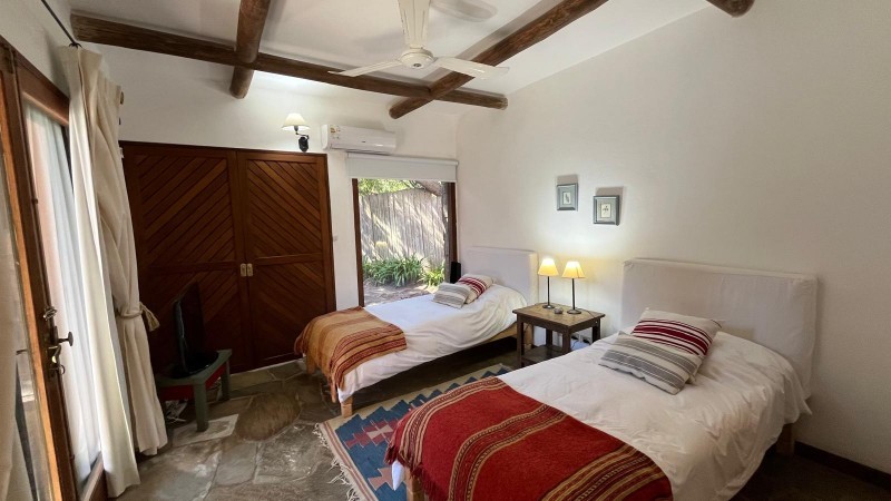 Increible casa en venta y alquiler en El Chorro a pasos del mar